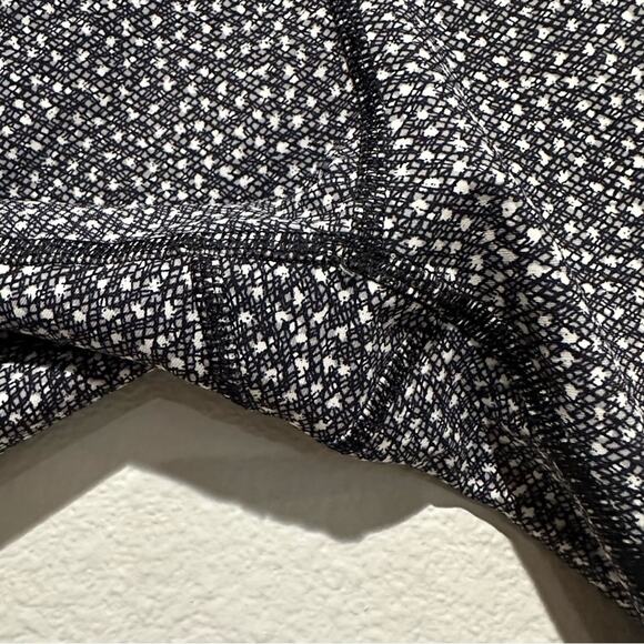 Lululemon Tight Stuff Crop II (15") SZ 4 - Picture 11 of 14